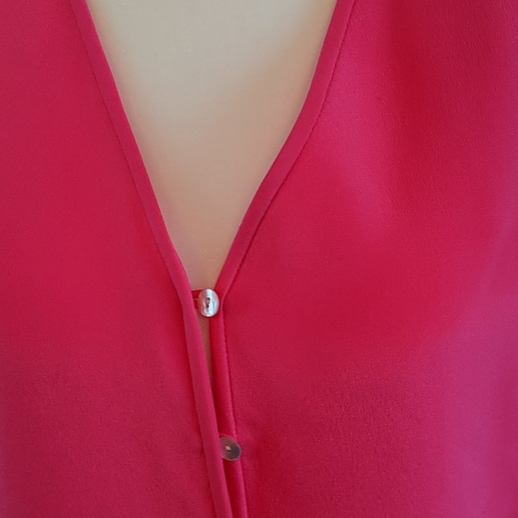 Cynthia Howie fuschia pink short sleeve blouse - Picture 2 of 4